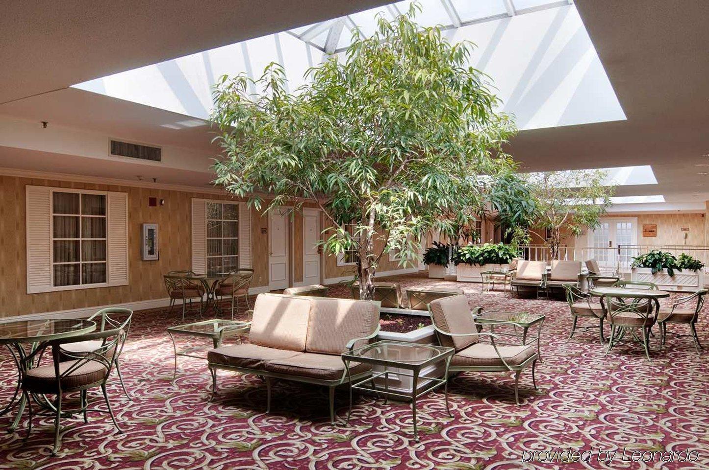 Hilton St. Louis Frontenac Interior photo
